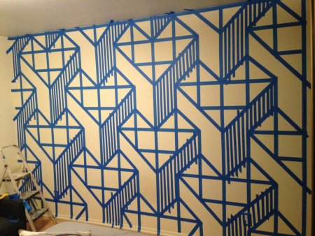 Геометрический орнамент на стене