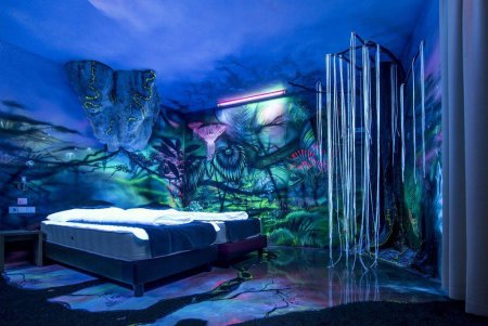 Люминесцентная краска в интерьере