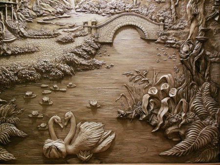 Барельеф по дереву