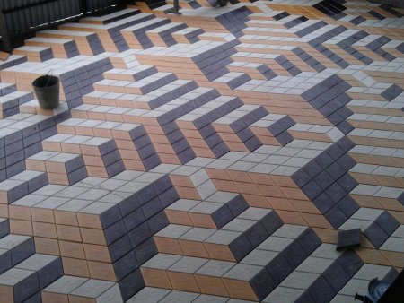 Современное искусство на асфальте