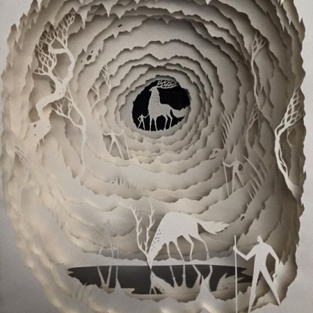 Многослойное панно из бумаги