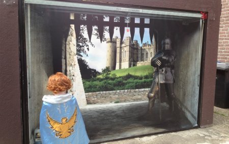 Рисунки на гаражных воротах