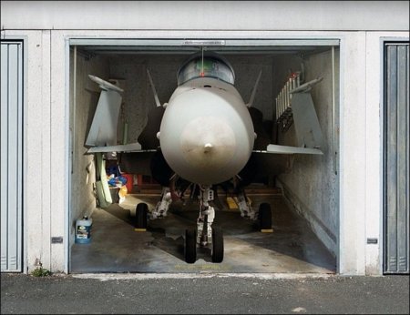 Гараж для самолетов