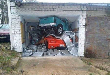 Рисунки на гаражных воротах прикольные