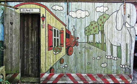 Рисунки на гаражных воротах