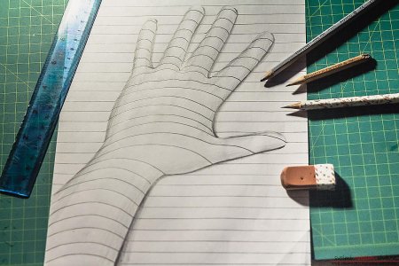 Объёмный рисунок на бумаге