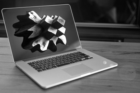 Ноутбук черно белый