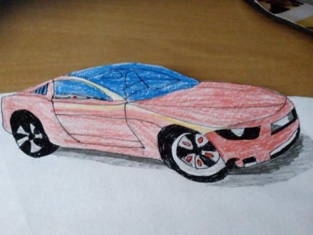 Рисунки машин на бумаге