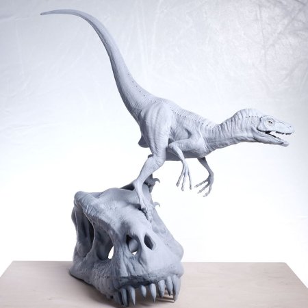 Динозавр из глины