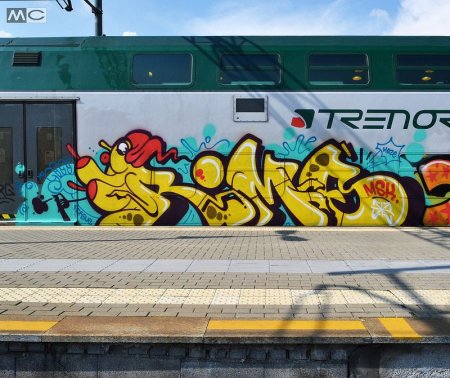 Поезд граффити скетч