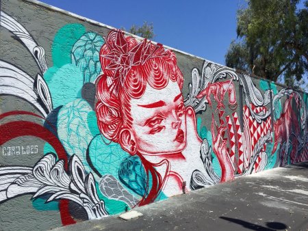 Граффити на белом фоне