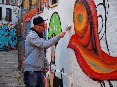 Уличный художник