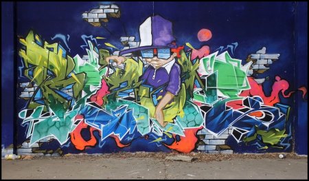 Уличная Графика на стенах