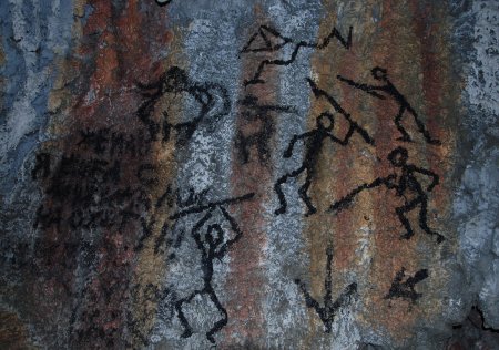 Наскальные надписи первобытных людей