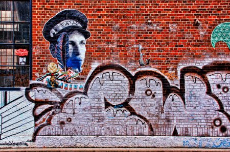 Кирпичная стена Разрисованная