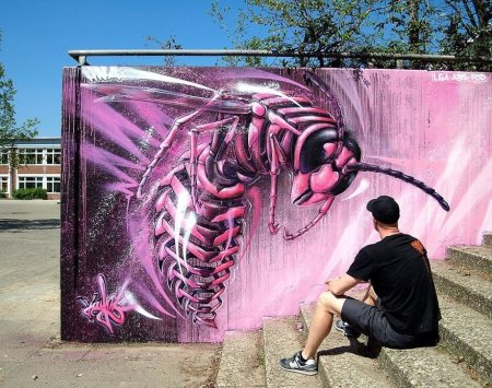 Уличные рисунки на стенах