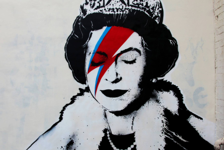 Banksy Королева Боуи