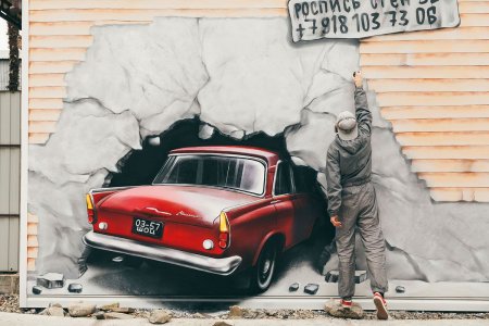 Граффити машины на стене