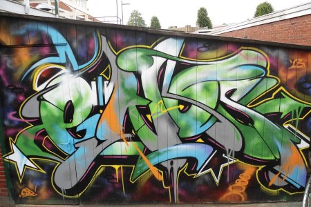 Надписи в стиле стрит арт