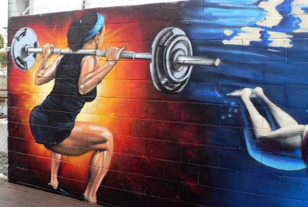 Роспись стен в фитнес зале