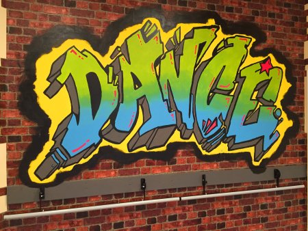 Надписи на стенах граффити