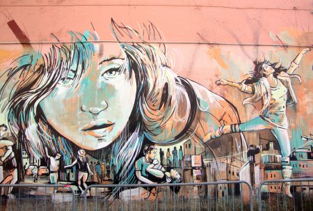Художница граффити