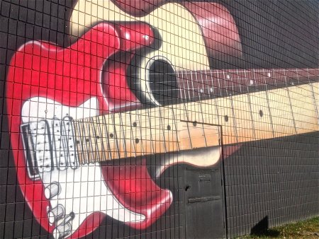 Гитара "граффити"