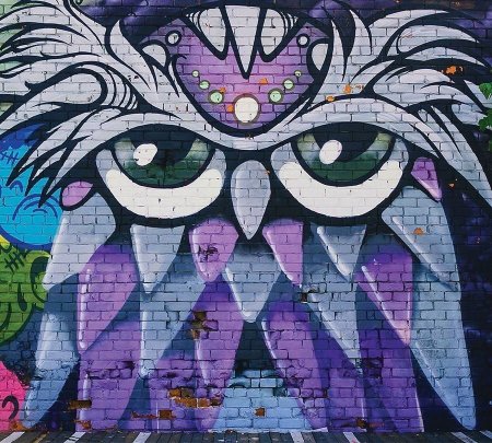 Школьное граффити Сова