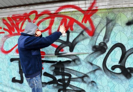 Вандализм подростков