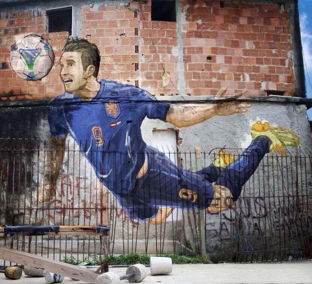 Стрит арт футбол