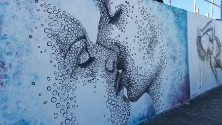 Рисунок на стене своими руками
