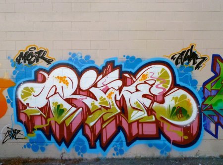 Граффити на всю стену