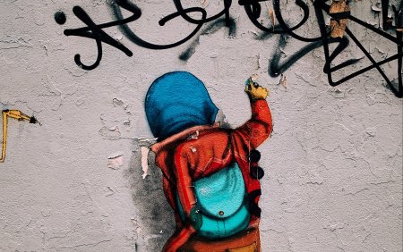 Граффити на стене