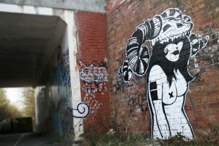 Тату в стиле стрит арт