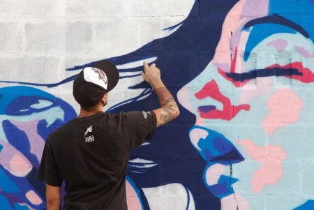 Райтер граффити-художник