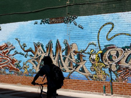 Стрит арт вода