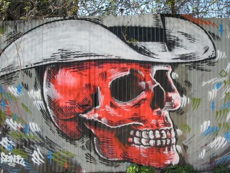 Крутые граффити скелета