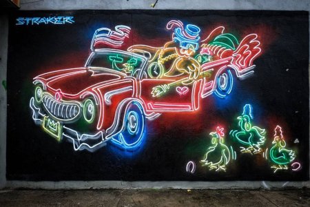 Неоновая вывеска граффити