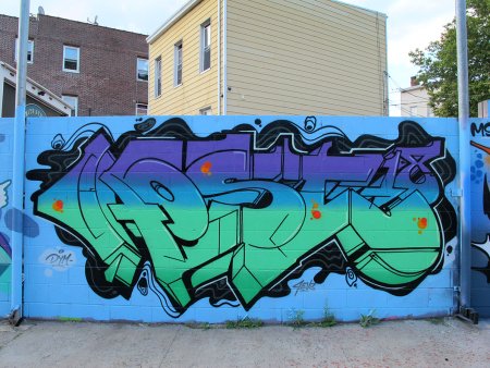 Неоновое граффити