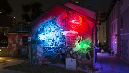 Неоновое граффити