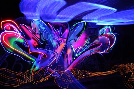 Граффити с подсветкой
