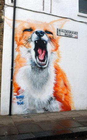 Стрит арт лиса