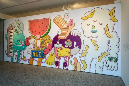 Роспись стены в детском кафе