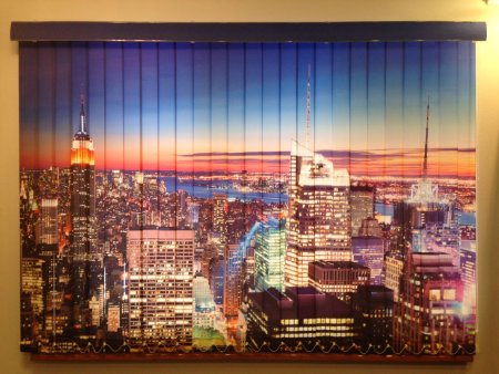 Жалюзи в бассейн на окна