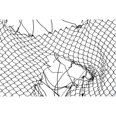 Порванная сетка рабица