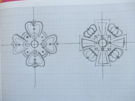 Эскизы брошей карандашом