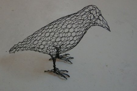 Ажурная скульптура из проволоки