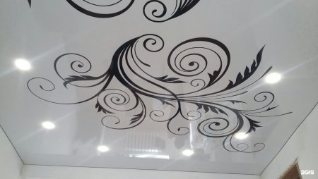 Натяжные потолки с рисунком