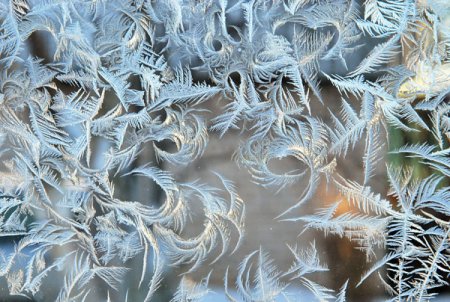 Узоры на окне зимой рисунки