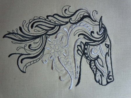 Джутовая филигрань лошадь